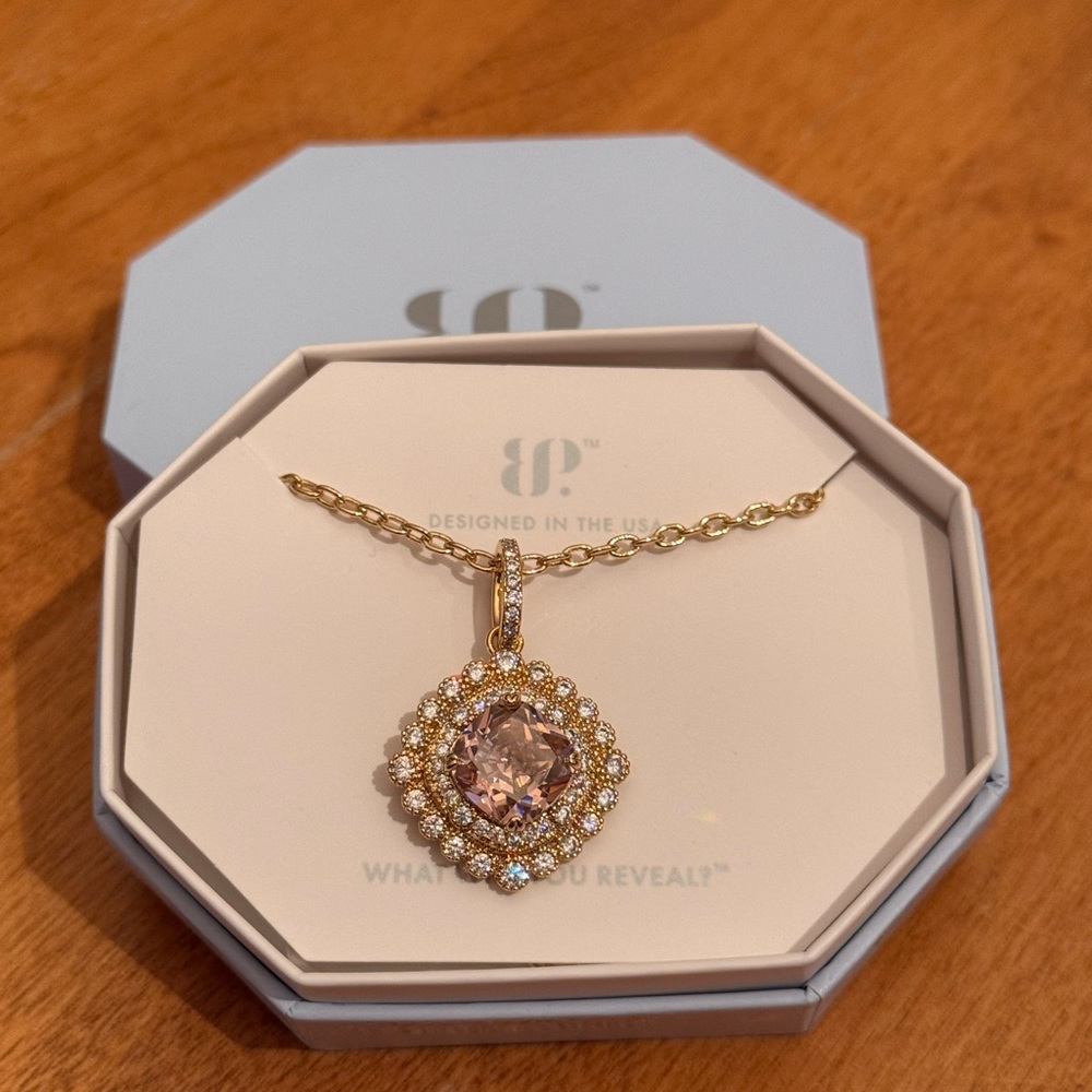 🆕 Bomb Party Necklace - Where Dreams Go NK94147